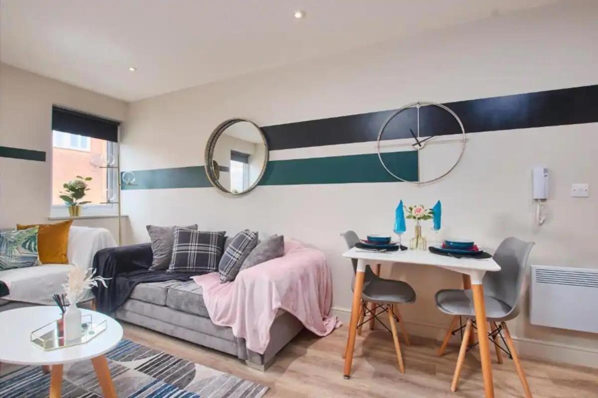 Beautiful 1 Bedroom Flat In Leeds - Sleeps 4 Exterior foto
